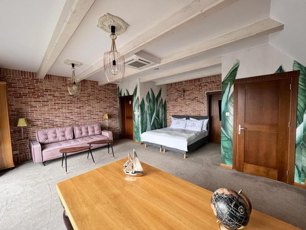Hotel-Przystan Kikol Exteriér fotografie